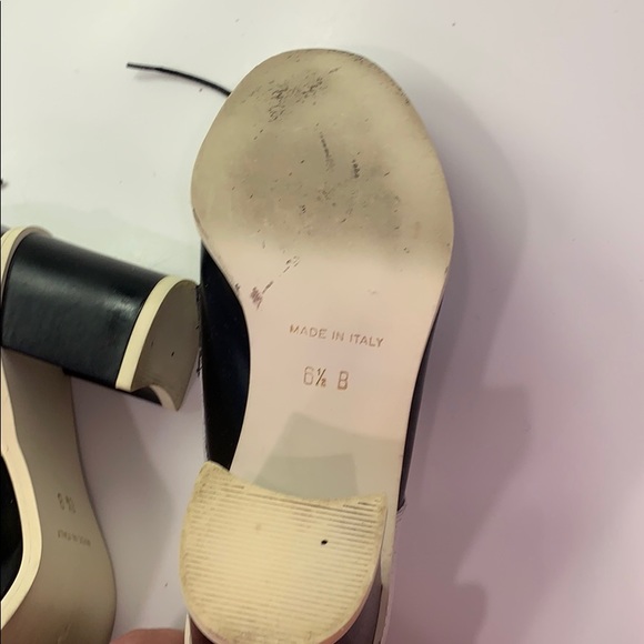 Black/White open toe oxford style with chunky heel - Picture 6 of 8